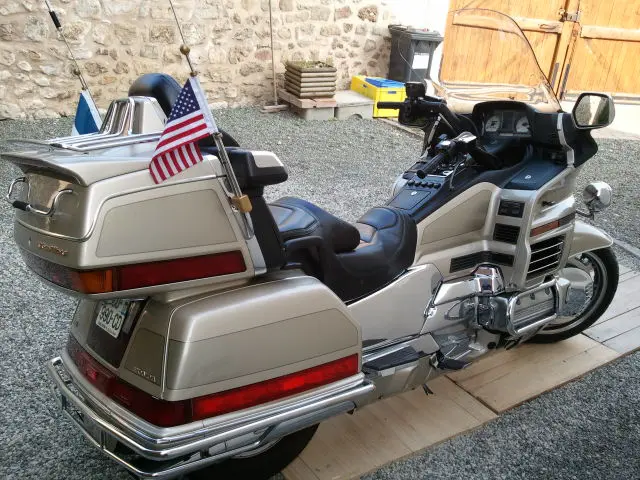 Honda GoldWing 1500 (2)